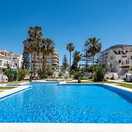 Townhouse Beachside Фуенхірола Екстер'єр фото