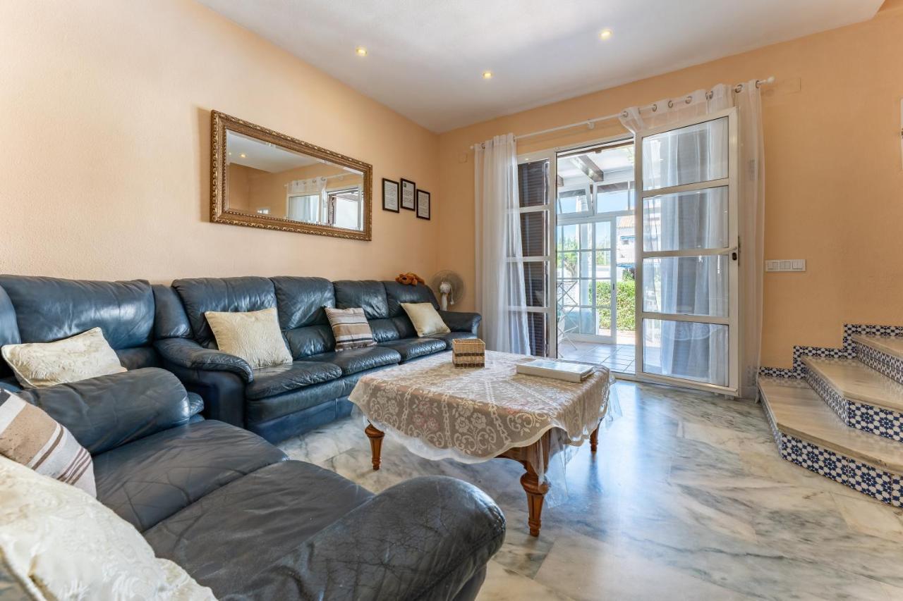 Townhouse Beachside Фуенхірола Екстер'єр фото
