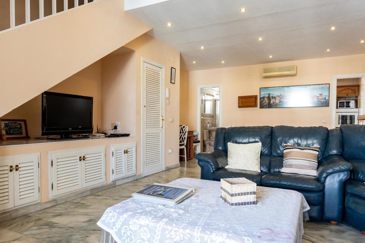 Townhouse Beachside Фуенхірола Екстер'єр фото