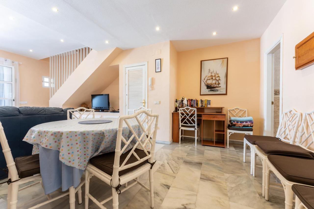 Townhouse Beachside Фуенхірола Екстер'єр фото